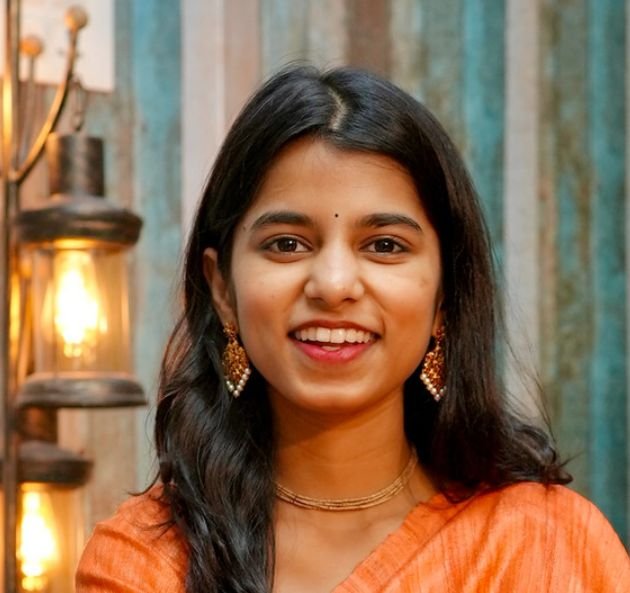 Maithili Thakur Biography